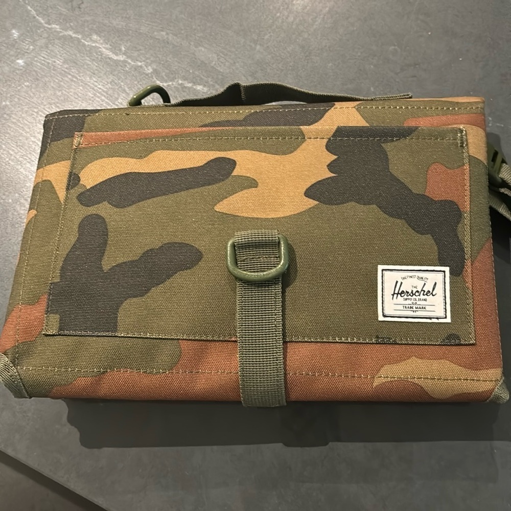 Herschel, Sprout (Limited Edition) Camo Change Mat